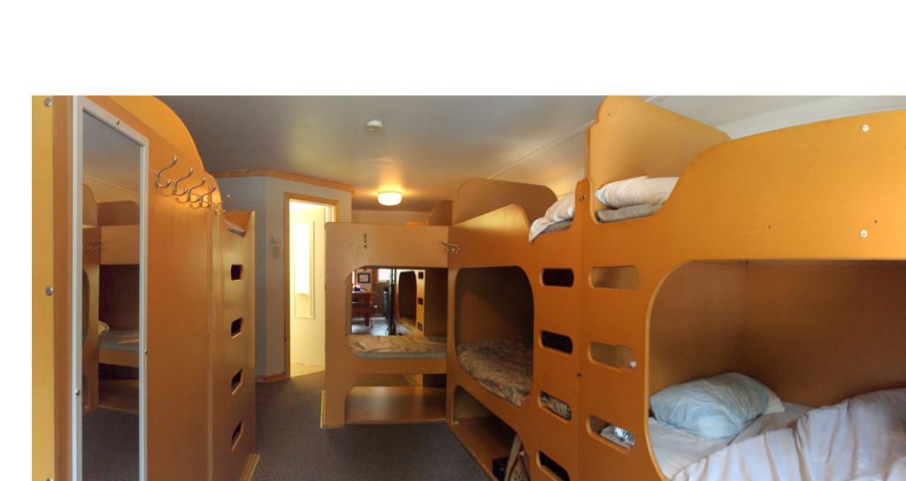 Hi Castle Mountain - Hostel Room photo